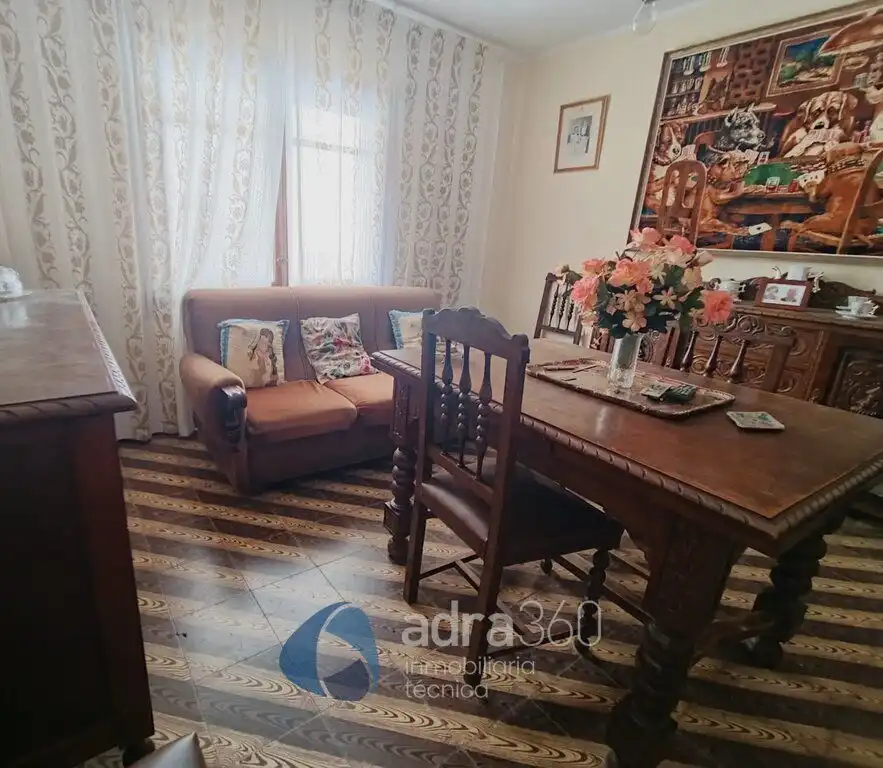 Sala d'estar de Casa o xalet en venda en Arnedillo amb Calefacció, Jardí privat i Terrassa
