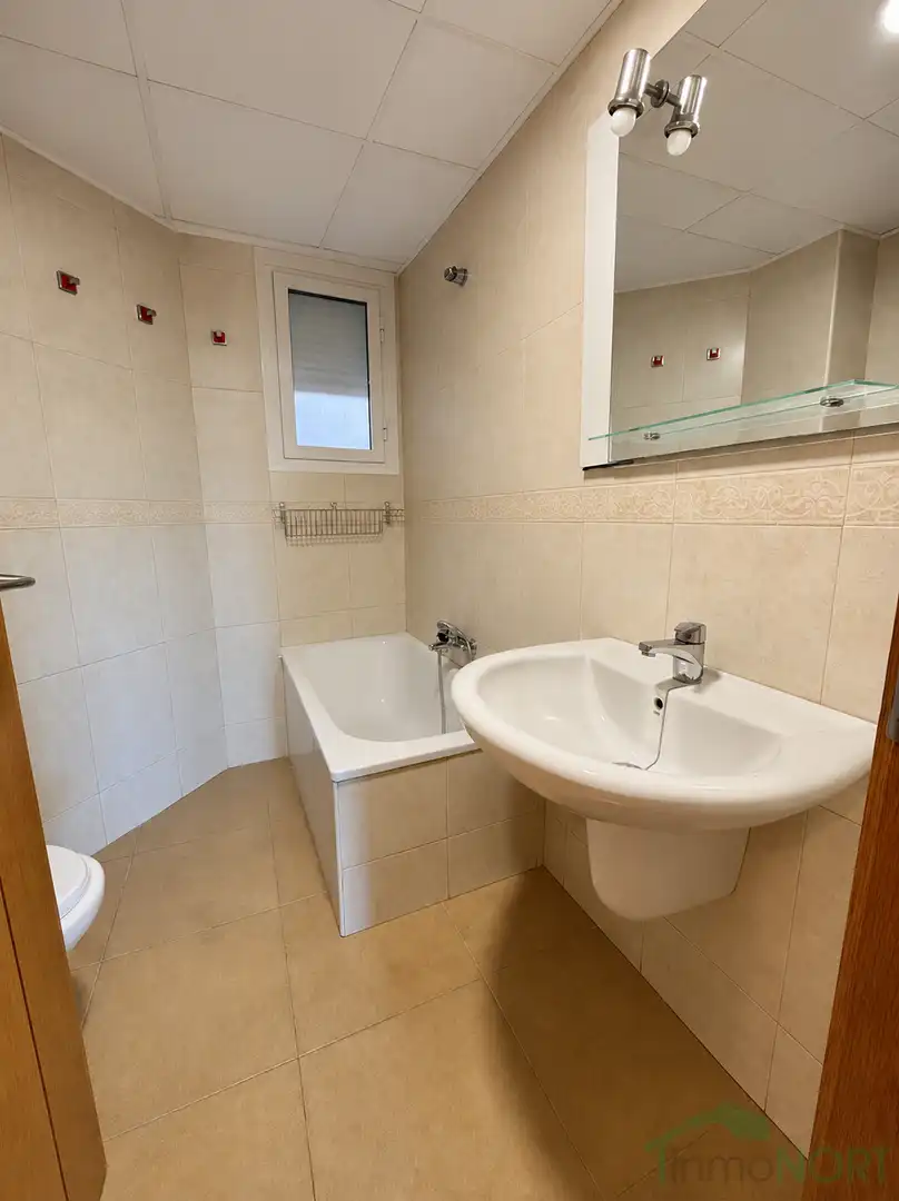 Baño de Piso en venta en Cartagena con Aire acondicionado, Calefacción y Amueblado
