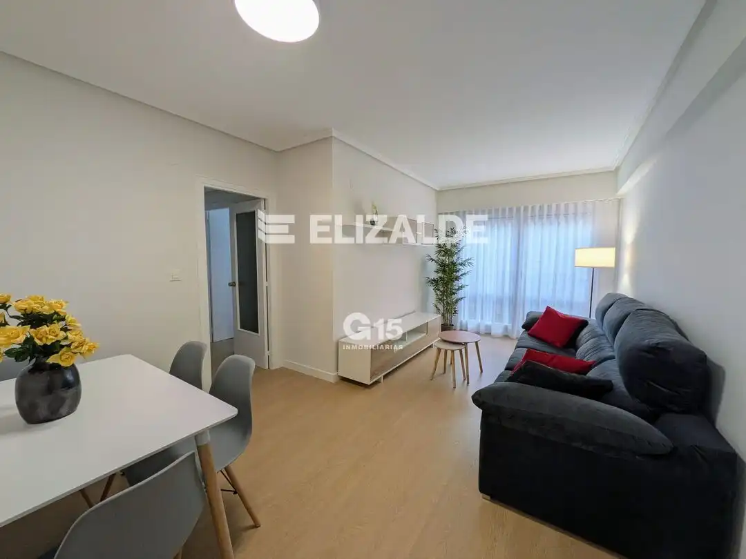 Flat with lift for sale in Segundo Izpizua Kalea, imagen 2