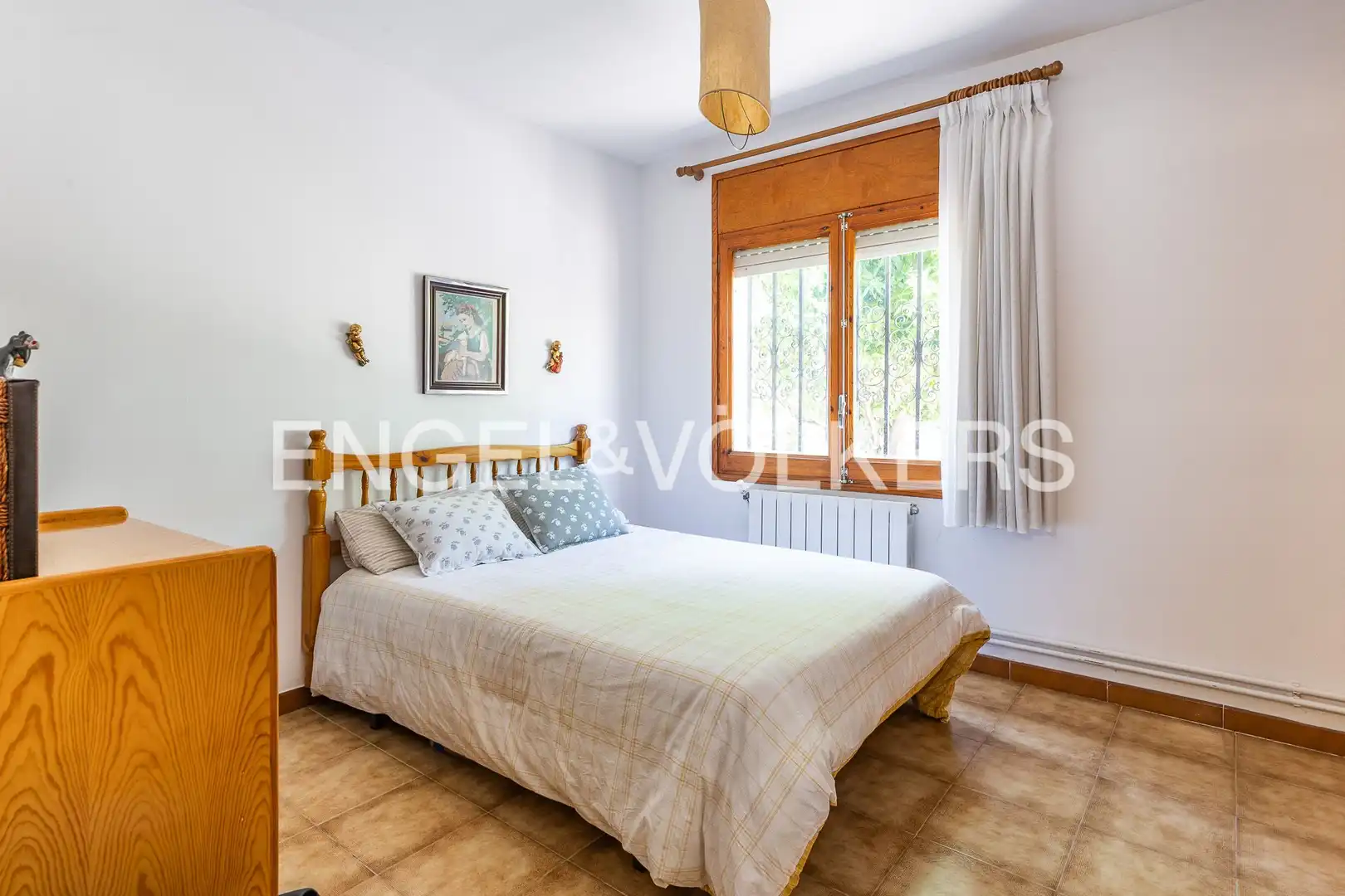 Dormitori de Casa o xalet en venda en Lliçà de Vall amb Calefacció i Jardí privat
