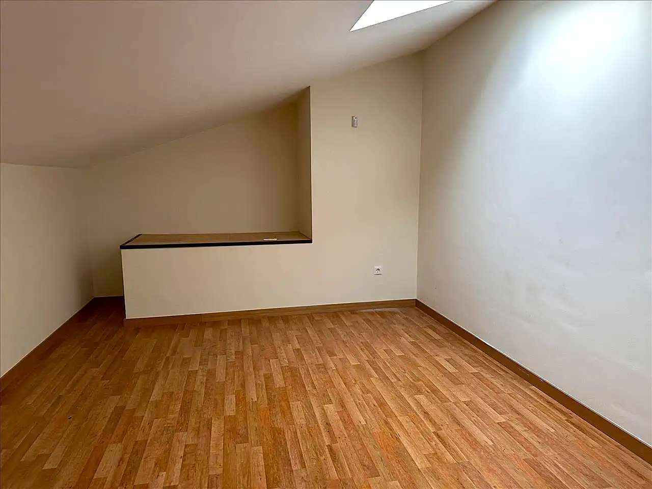 Wohnung zum Verkauf in Vilajuïga mit Parkett