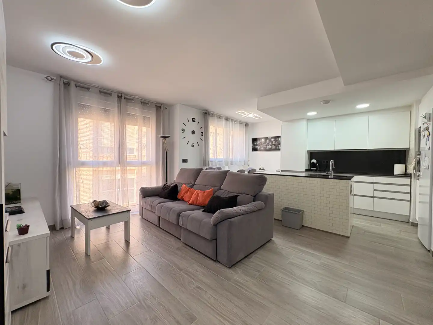Living room of Attic for sale in Zaragoza  with Air Conditioner, Heating and Terrace
