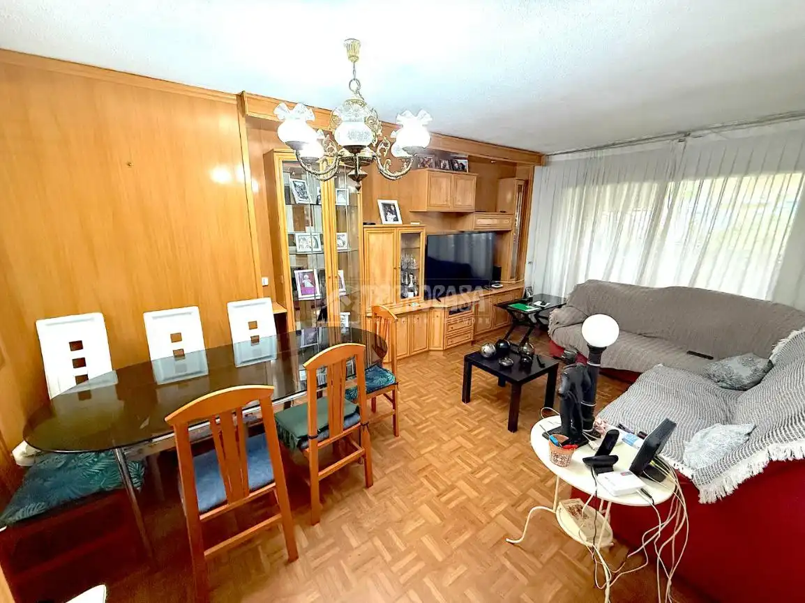 Living room of Flat for sale in  Madrid Capital  with Heating and Terrace
