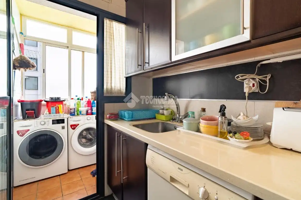 Cocina de Piso en venta en Granada