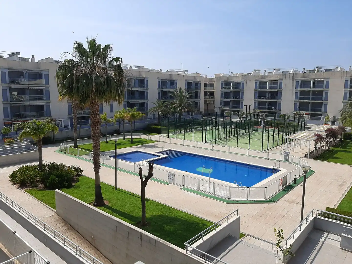 Apartament amb jardí en venda a avinguda de la mar 7