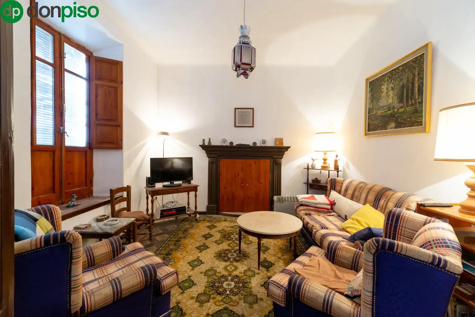Sala d'estar de Finca rústica en venda en Pinos Puente amb Jardí privat, Terrassa i Traster
