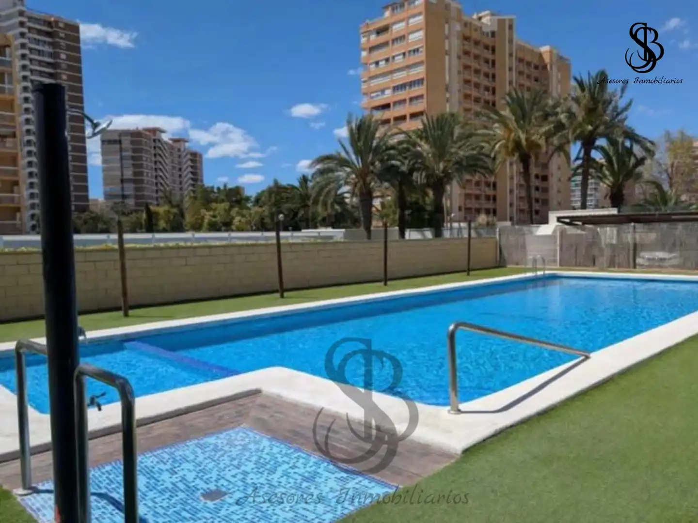 Schwimmbecken von Wohnungen zum Verkauf in Alicante / Alacant mit Klimaanlage, Heizung und Terrasse