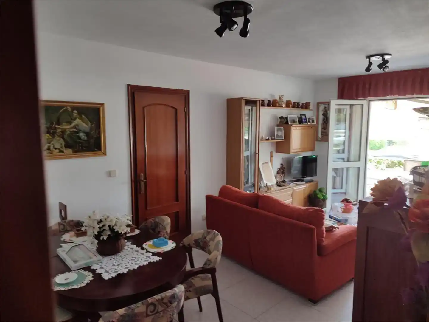 Sala d'estar de Pis en venda en Nigrán amb Balcó