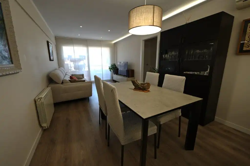Sala d'estar de Pis en venda en Lleida amb Aire condicionat, Calefacció i Parquet