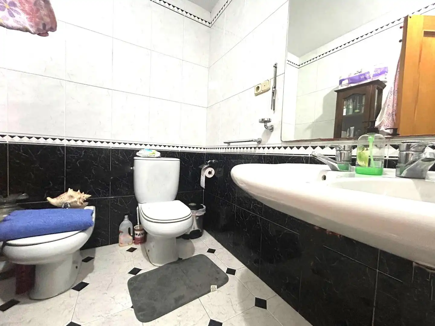 Bathroom of Flat for sale in Adra