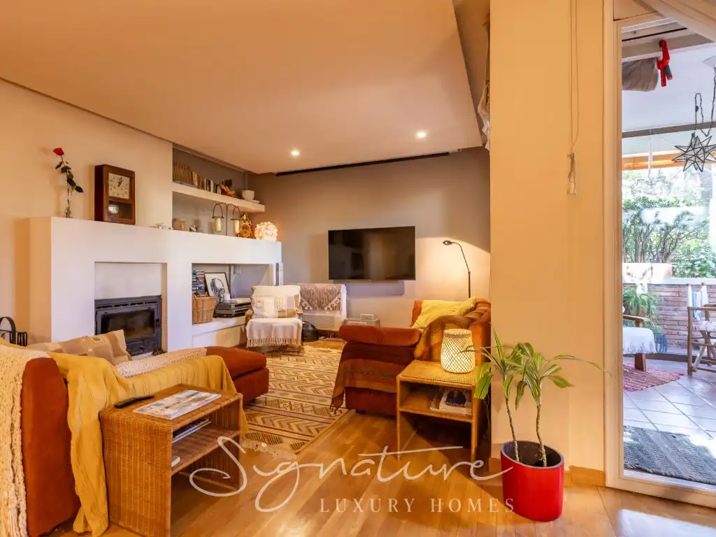 Sala d'estar de Planta baixa de lloguer en Sant Cugat del Vallès amb Aire condicionat, Jardí privat i Terrassa