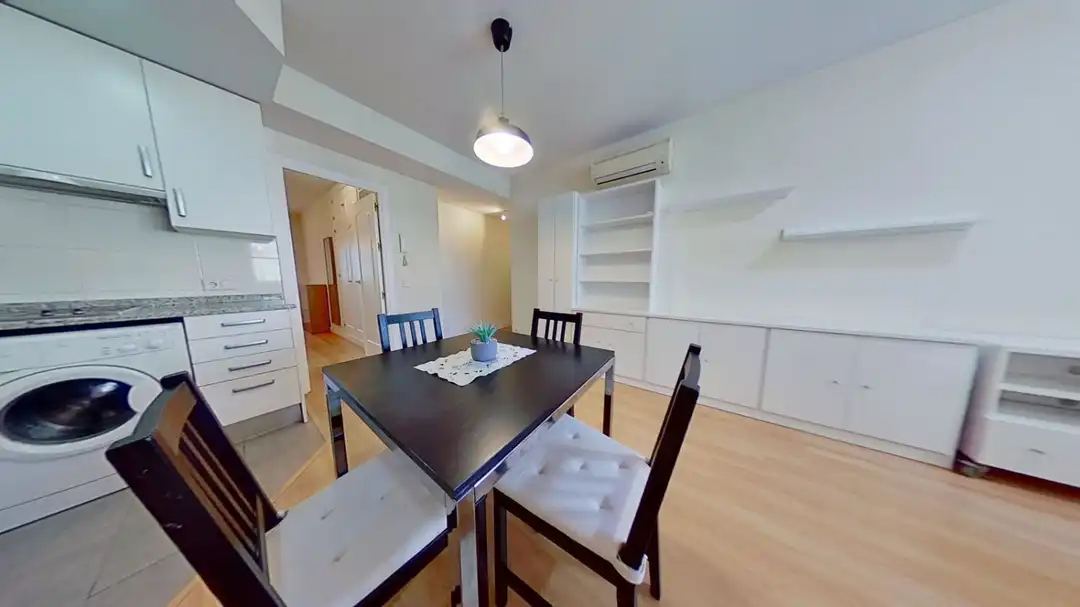 Flat for rent in Calle Hermosilla, Goya