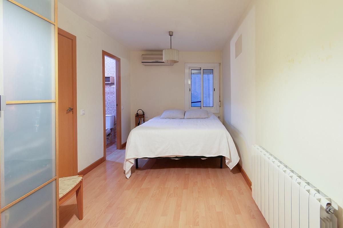 Dormitori de Pis en venda en  Barcelona Capital amb Aire condicionat, Calefacció i Parquet