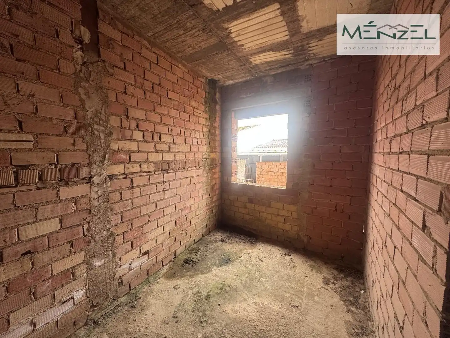 Buildings for sale in Pilas