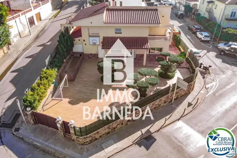 Maison avec piscine à vendre à Gran Via Pau Casals