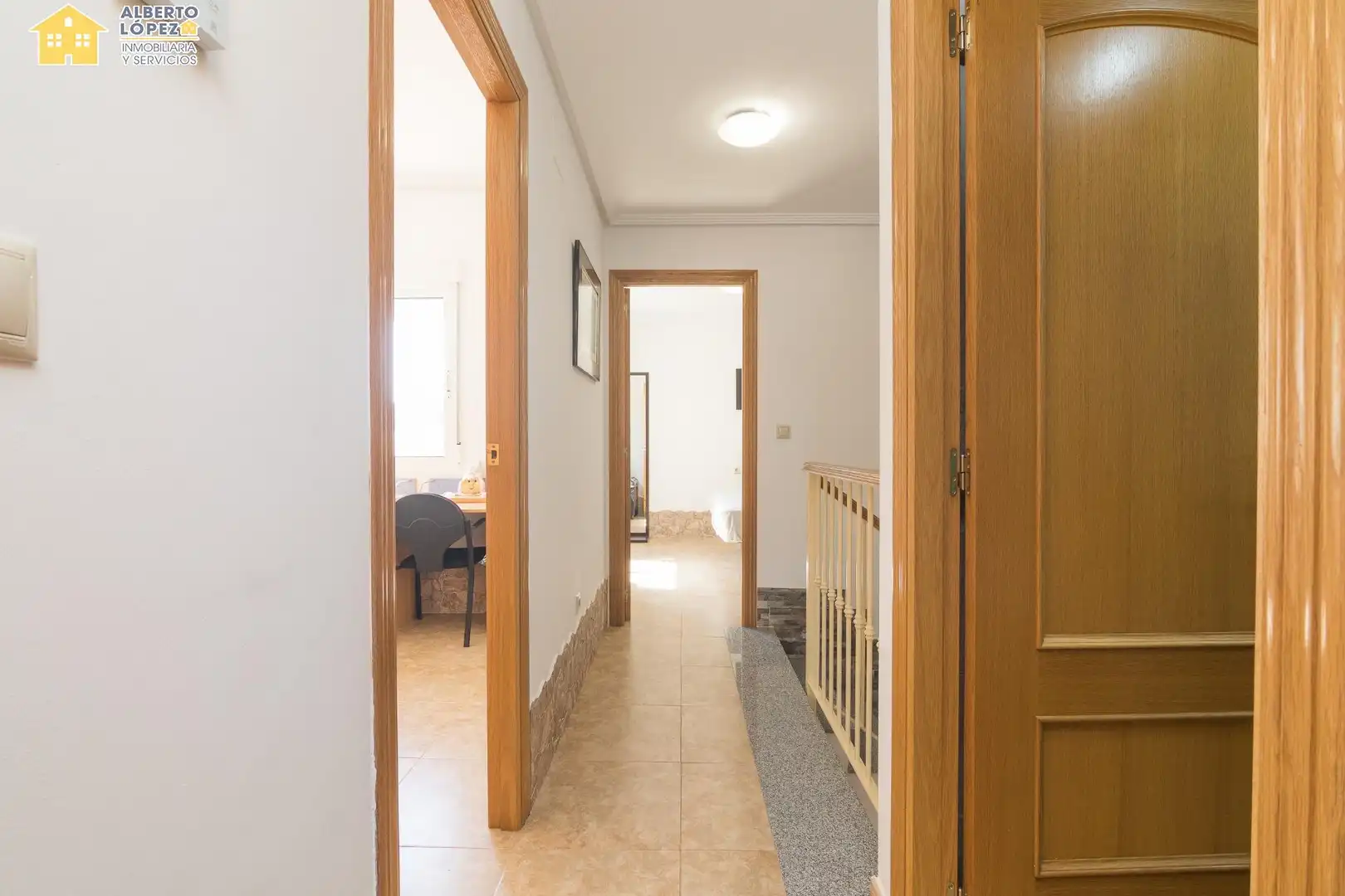 Casa adosada en venta en Elche / Elx con Aire acondicionado, Calefacción y Balcón