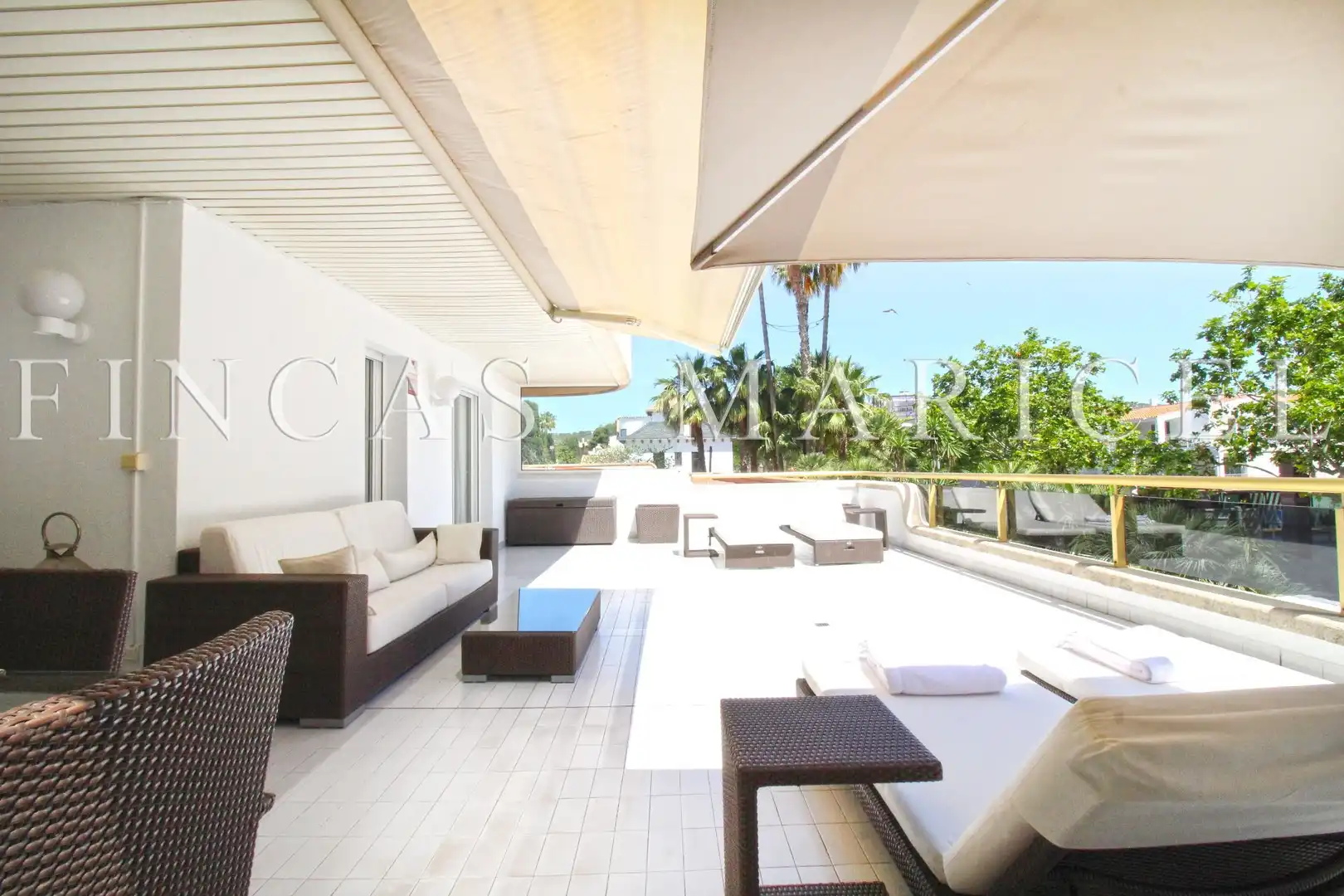 Terrasse von Wohnung zum Verkauf in Sitges mit Klimaanlage, Heizung und Terrasse