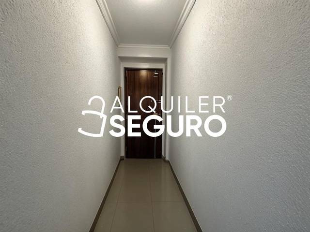 Piso en Alquiler en Prof Enriq Tierno Galvan  en Zona Cantereria