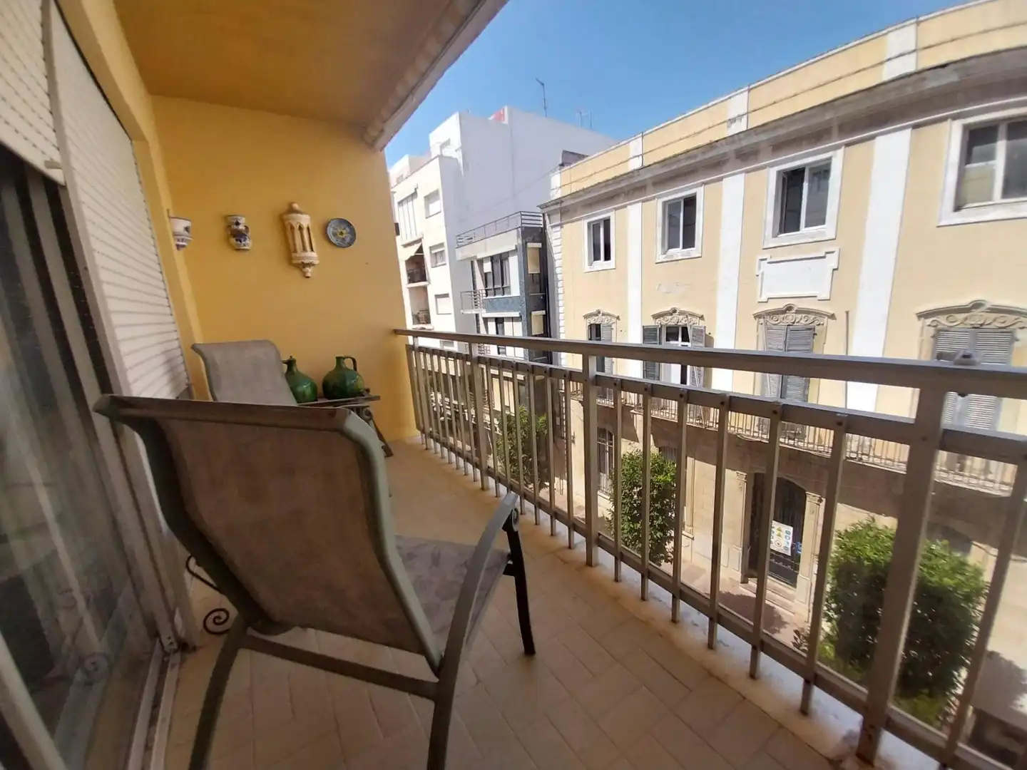 Flat with terrace for sale in Casco Antiguo