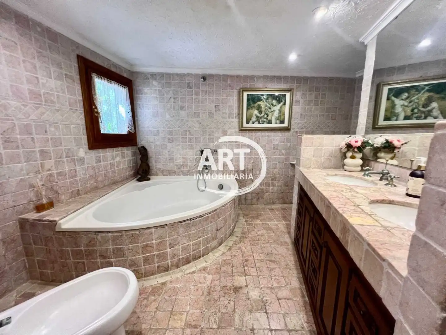 Bathroom of Houses for sale in L'Eliana  with Air Conditioner, Heating and Private garden