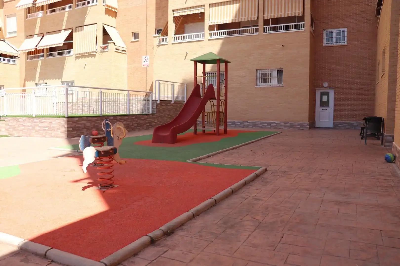 Pis de lloguer a Carrer d'Il·licità Absent, 3, Ciutat Universitària