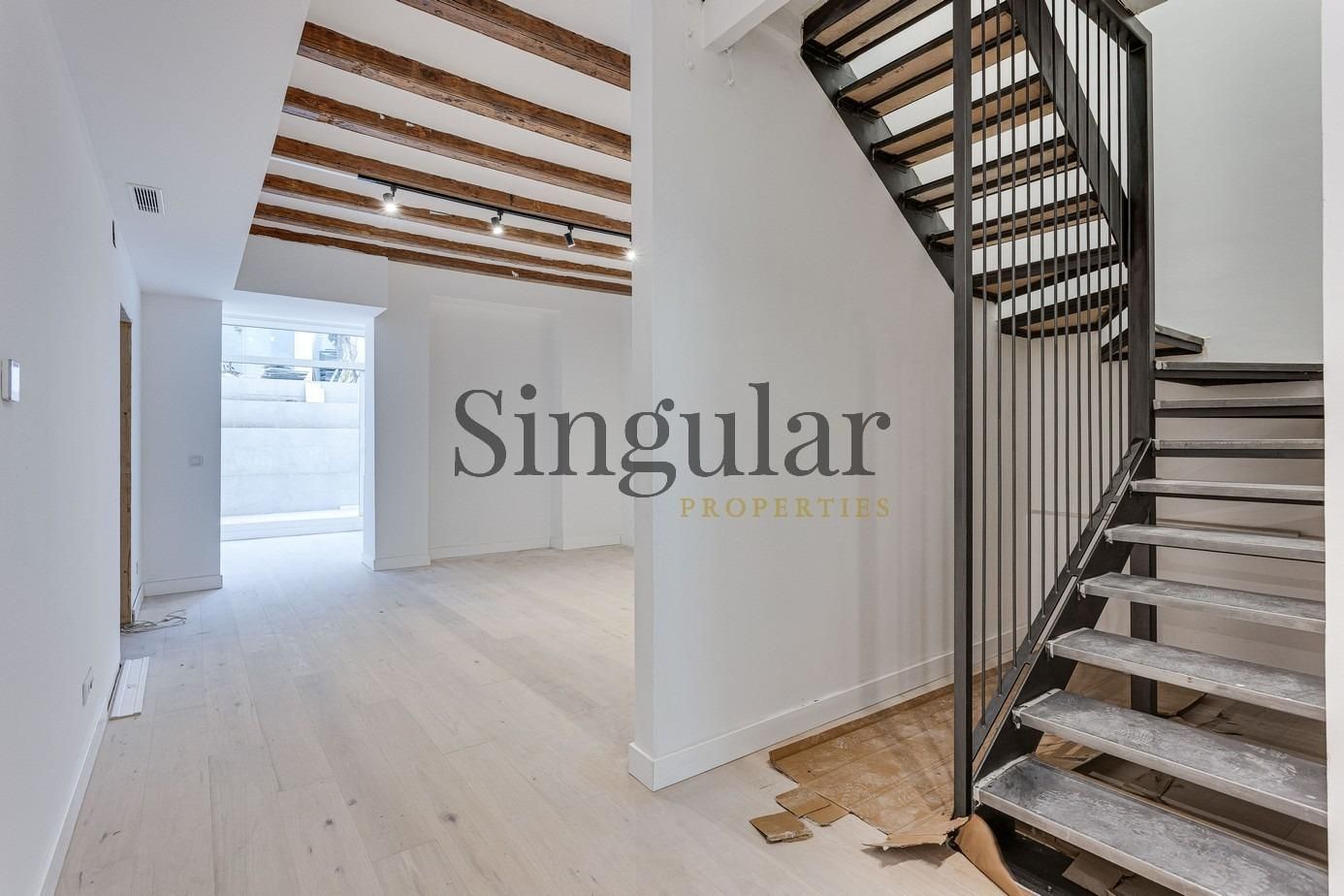 Dúplex en venta en  Barcelona Capital con Aire acondicionado, Calefacción y Jardín privado