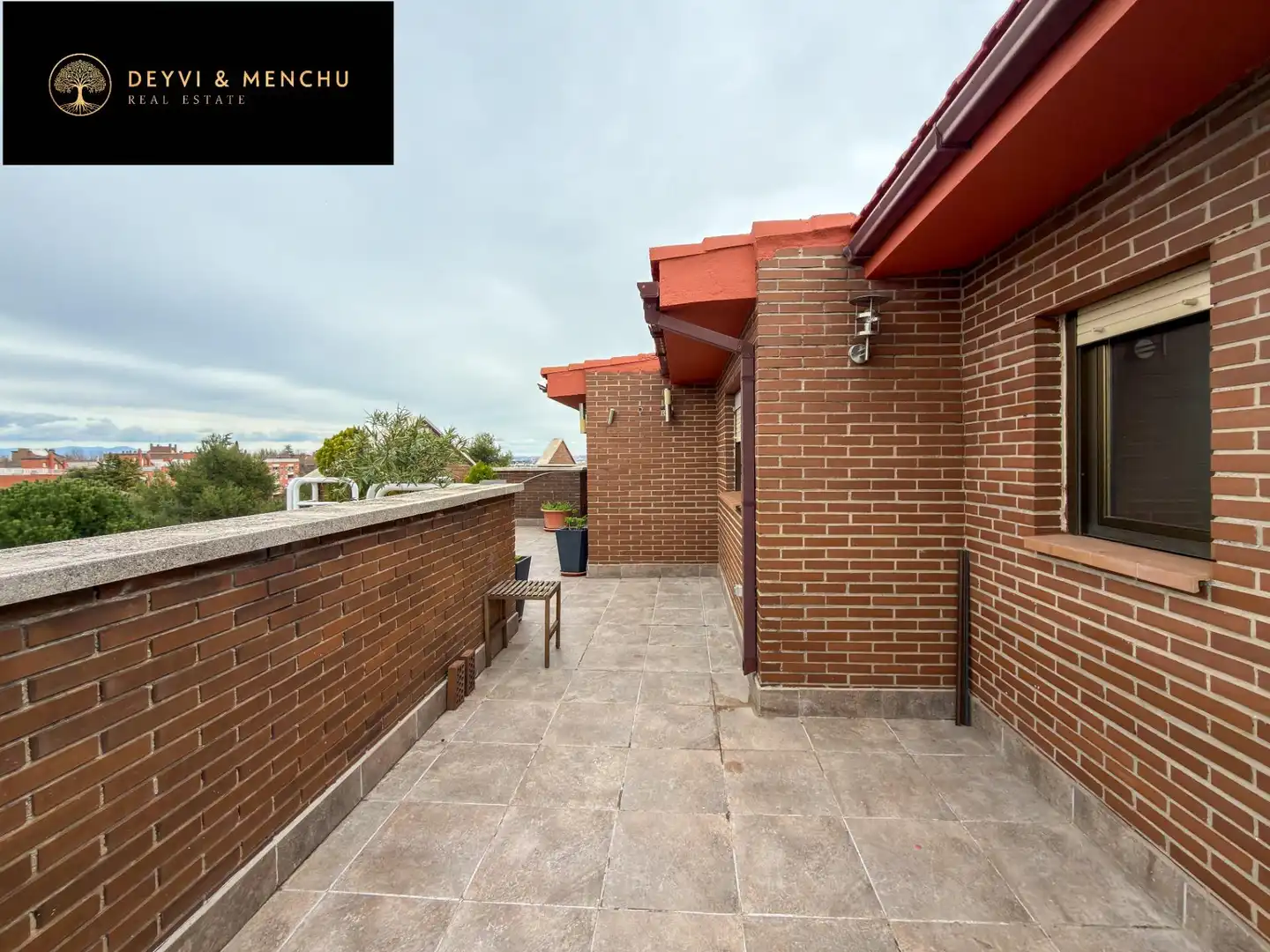 Terraza de Ático de alquiler en Pozuelo de Alarcón con Aire acondicionado, Jardín privado y Parquet