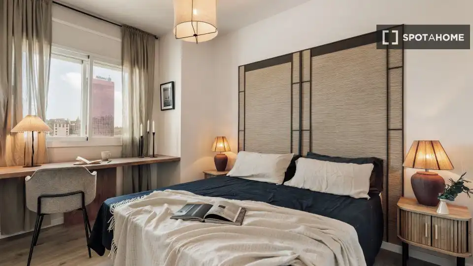 Bedroom of Flat for rent in Barcelona  with Air Conditioner, Heating and Furnished
