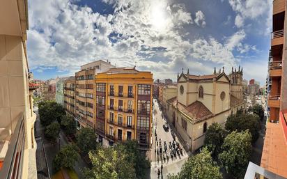 Vista exterior de Pis en venda en Gijón  amb Calefacció, Parquet i Terrassa