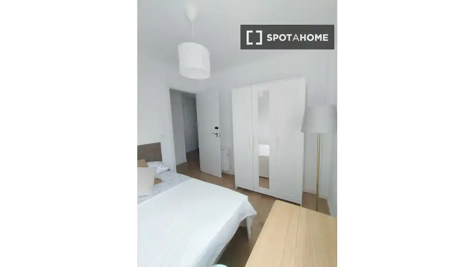 Habitación de Piso para compartir en Madrid con Aire acondicionado, Calefacción y Terraza