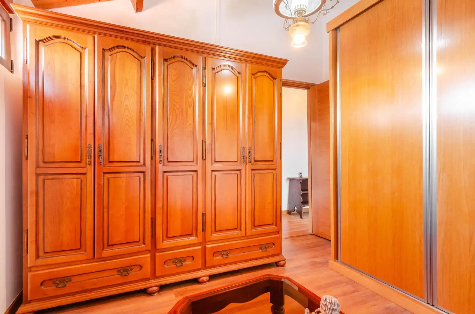 Habitación de Casa o chalet en venta en Avilés