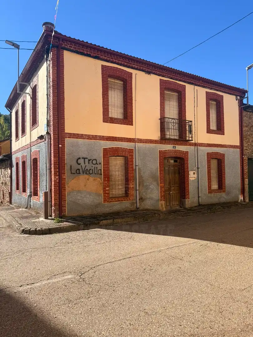 Landhaus zum Verkauf in Matallana de Torío