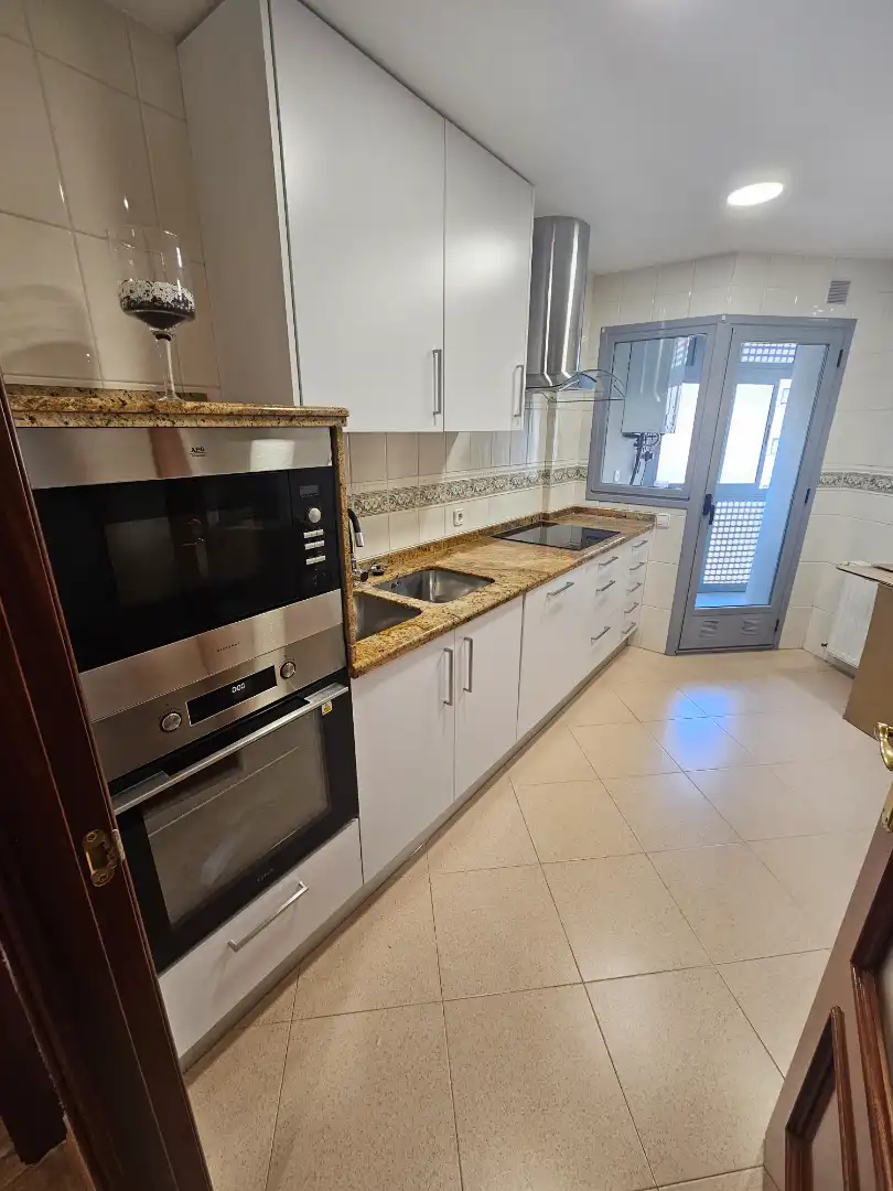Flat with terrace to rent in Calle María Auxiliadora, imagen 14