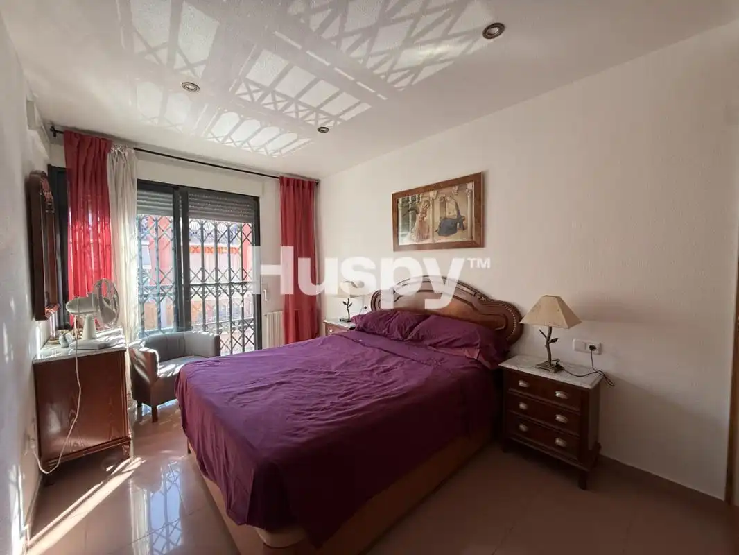 Dormitori de Casa adosada en venda en Norte