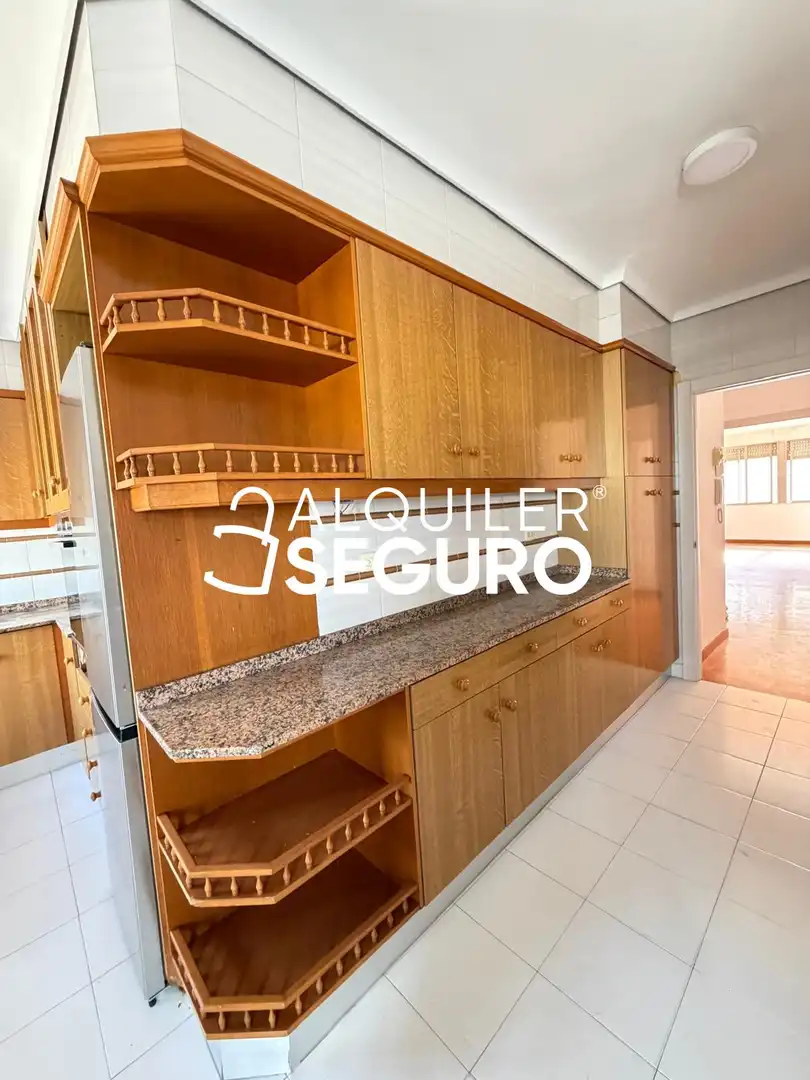 Flat with lift to rent in Ronda Magdalena, imagen 13