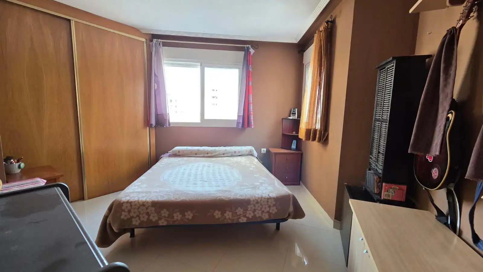 Dormitori de Apartament en venda en Torrevieja amb Terrassa, Moblat i Balcó