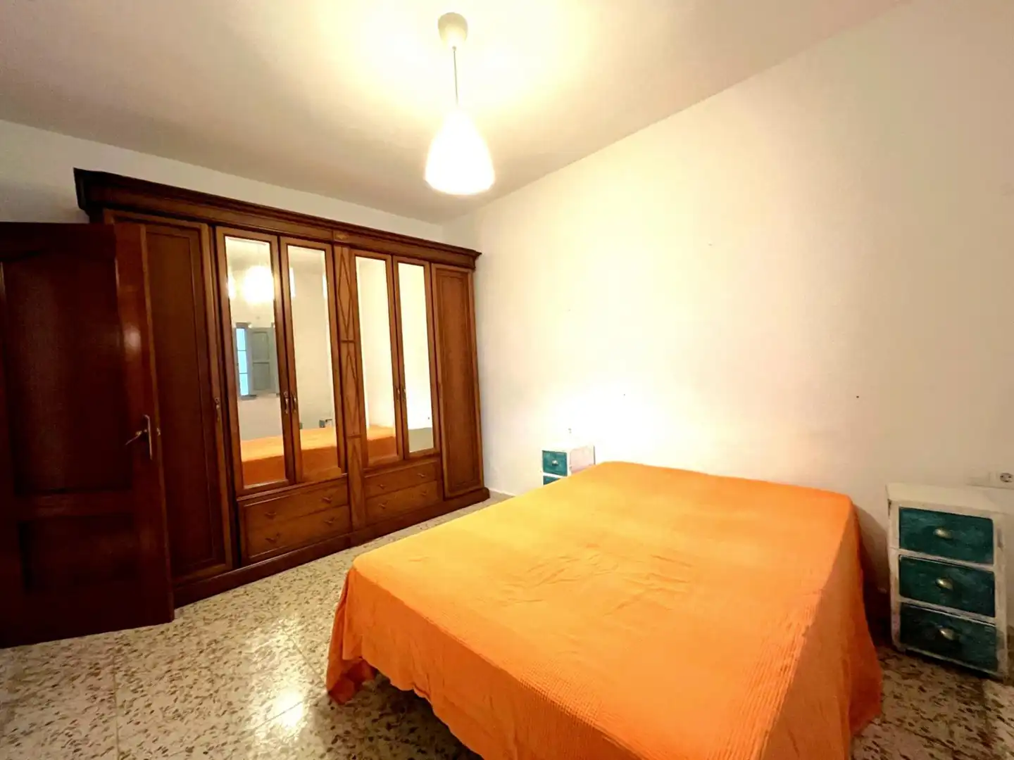 Habitación de Planta baja en venta en Málaga