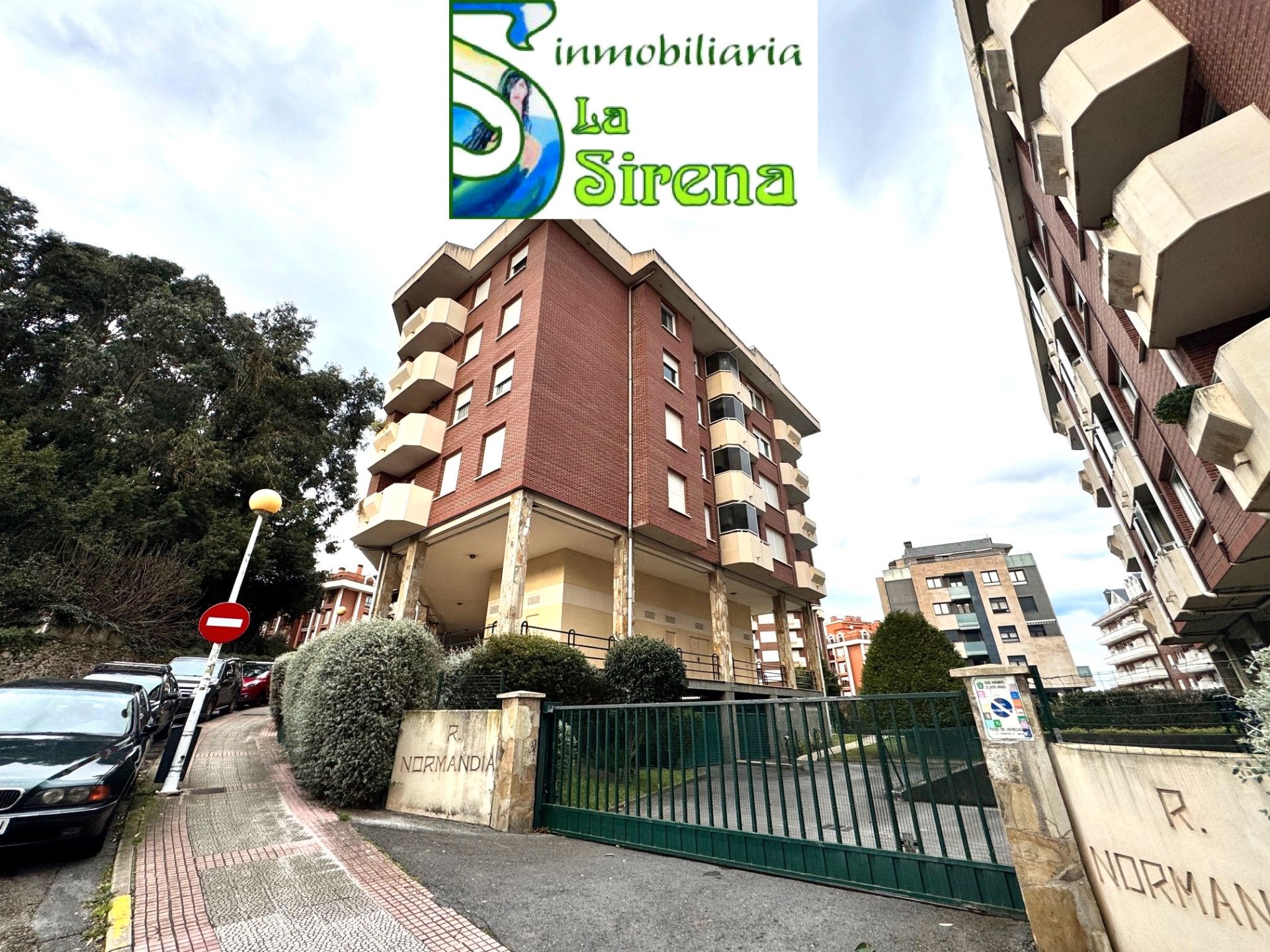 Exterior view of Box room for sale in Castro-Urdiales