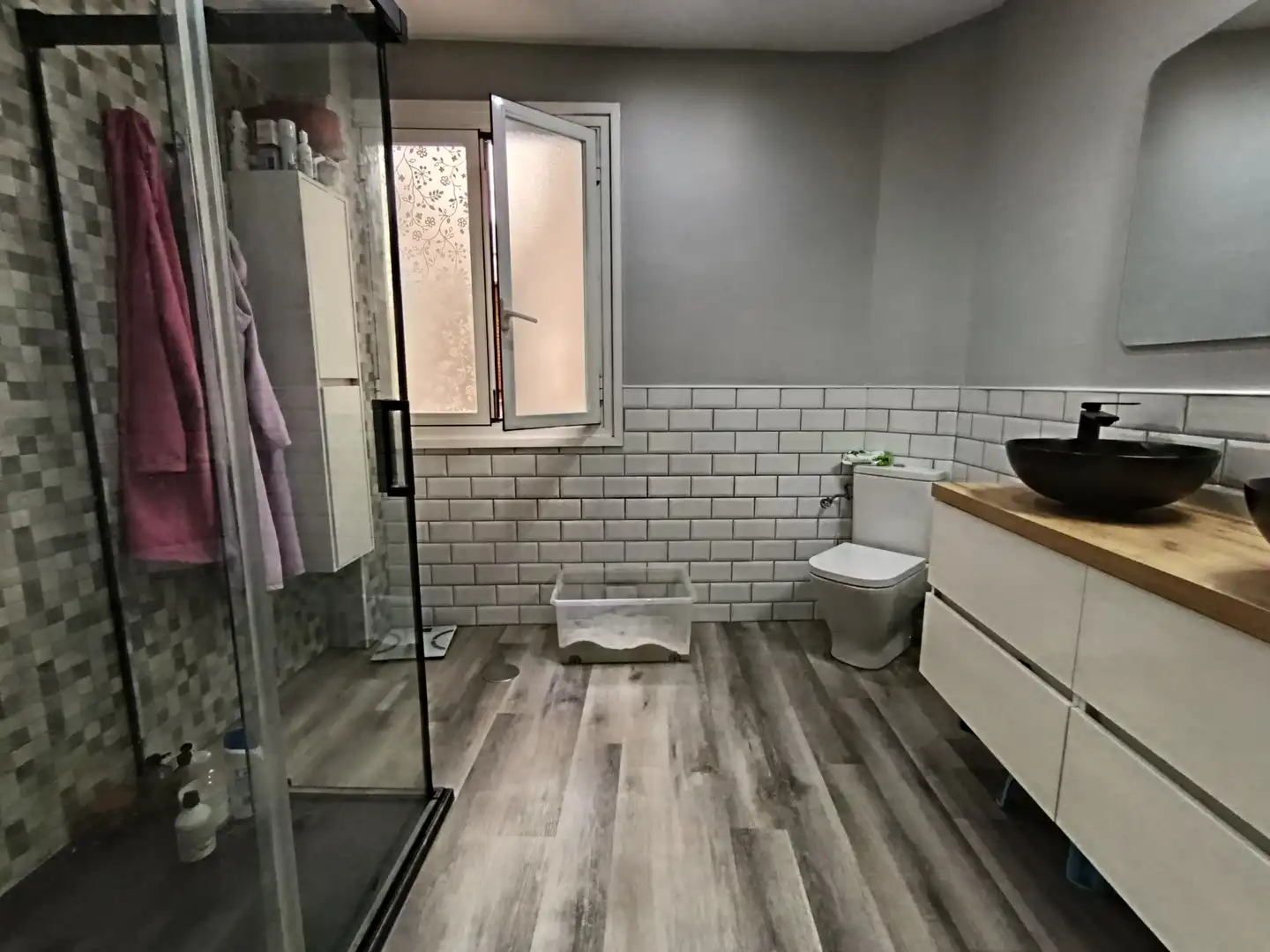 Badezimmer von Wohnung zum Verkauf in Benavente mit Heizung, Parkett und Möbliert