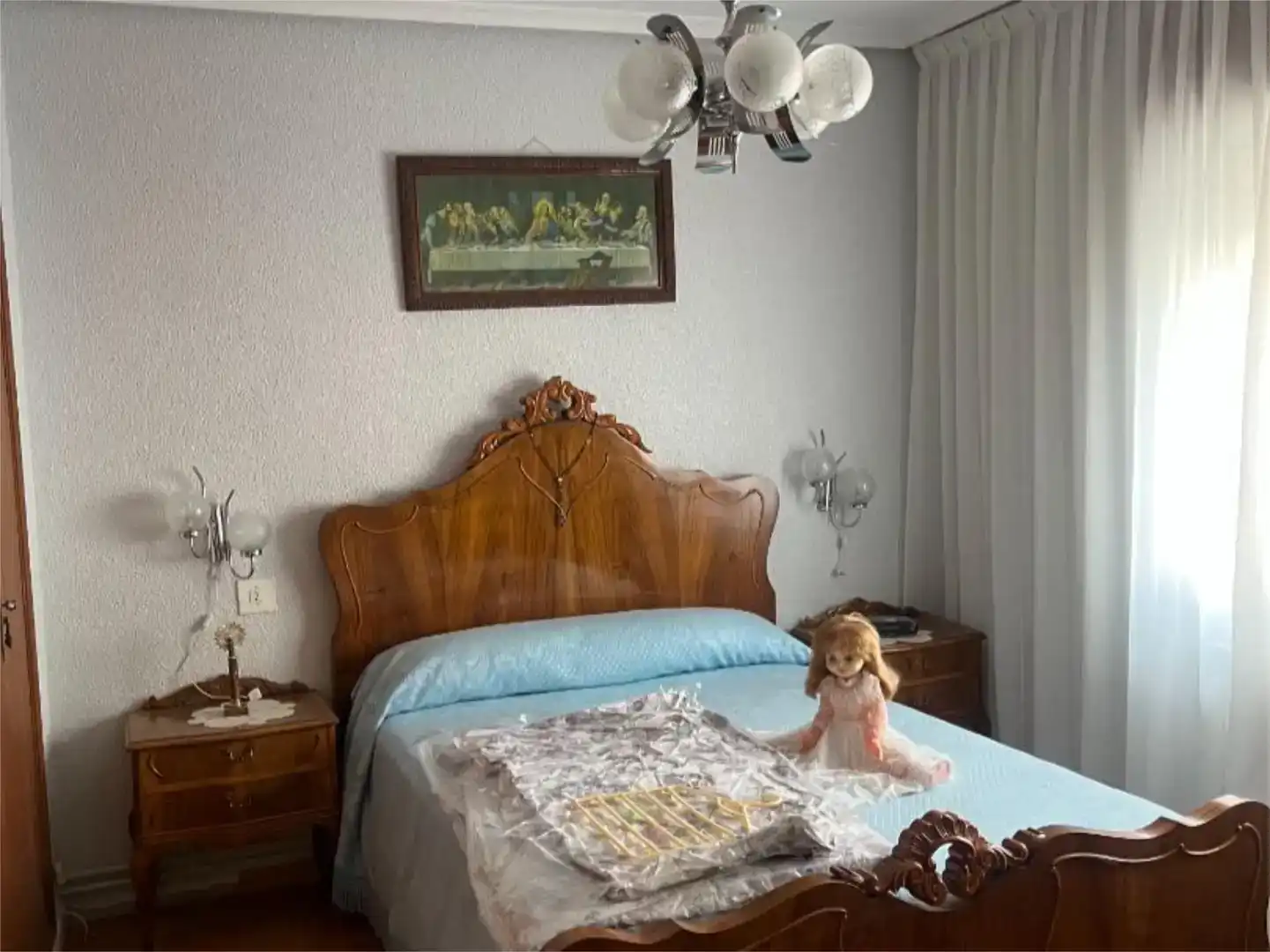 Dormitori de Casa adosada en venda en Alaejos amb Parquet, Traster i Moblat