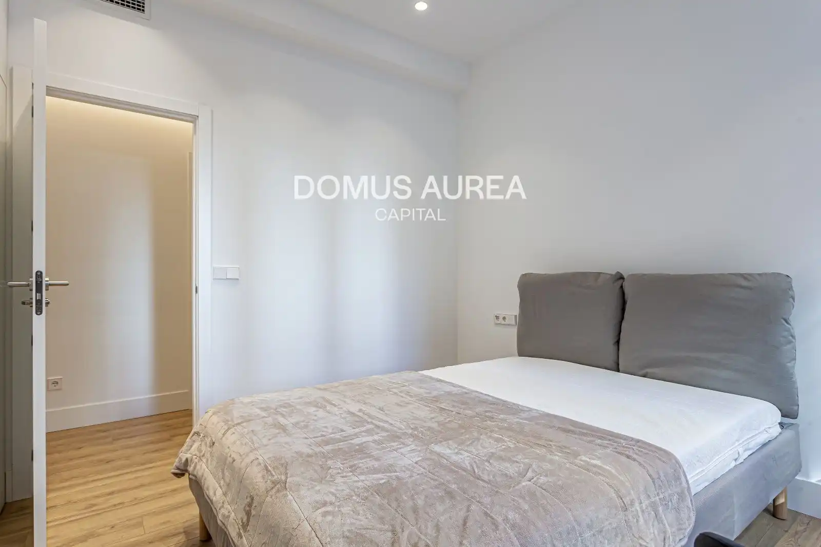 Piso en venta en Alfonso X, Almagro