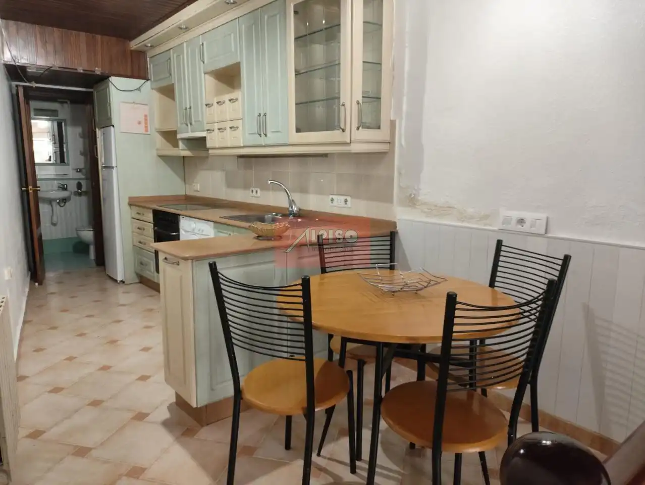 Cuina de Casa adosada de lloguer en Ourense Capital  amb Calefacció, Moblat i Balcó