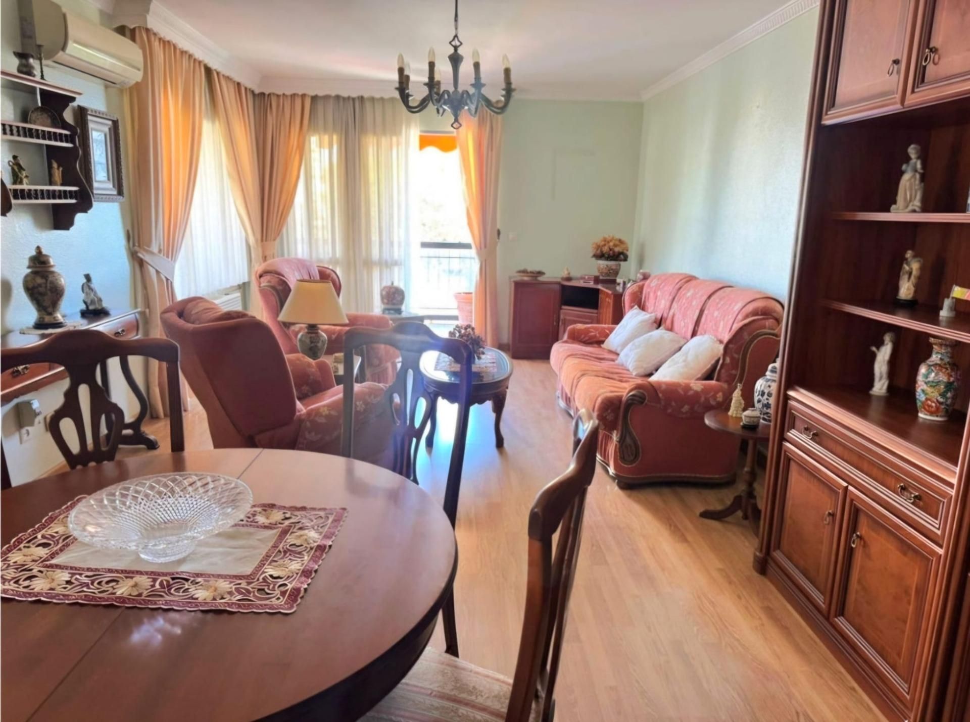 Living room of Flat for sale in Torremolinos  with Air Conditioner, Terrace and Community pool