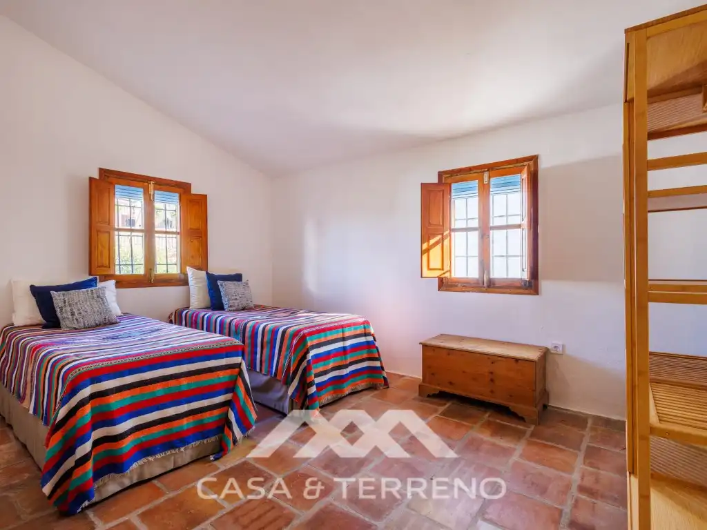 Jardín de Casa adosada en venta en Comares con Aire acondicionado, Terraza y Piscina