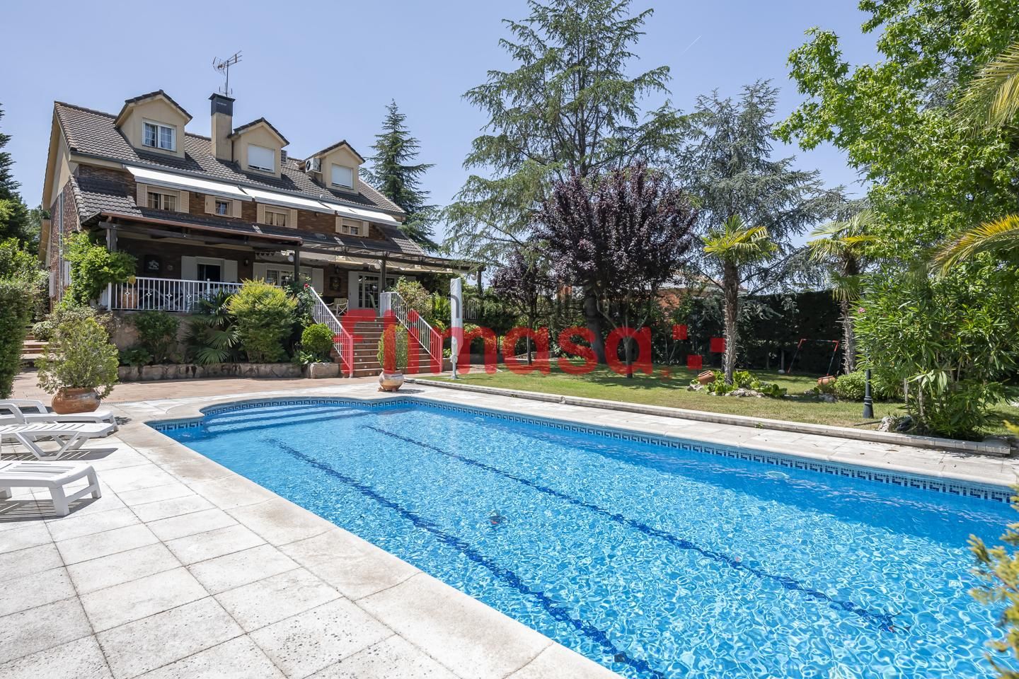 Swimming pool of House or chalet for sale in Las Rozas de Madrid  with Air Conditioner, Heating and Private garden