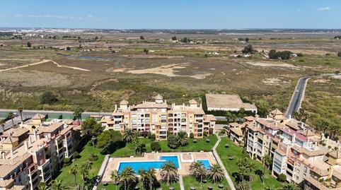 Foto 4 de Apartamento en venta en Calle Codornices, Isla Canela, Huelva