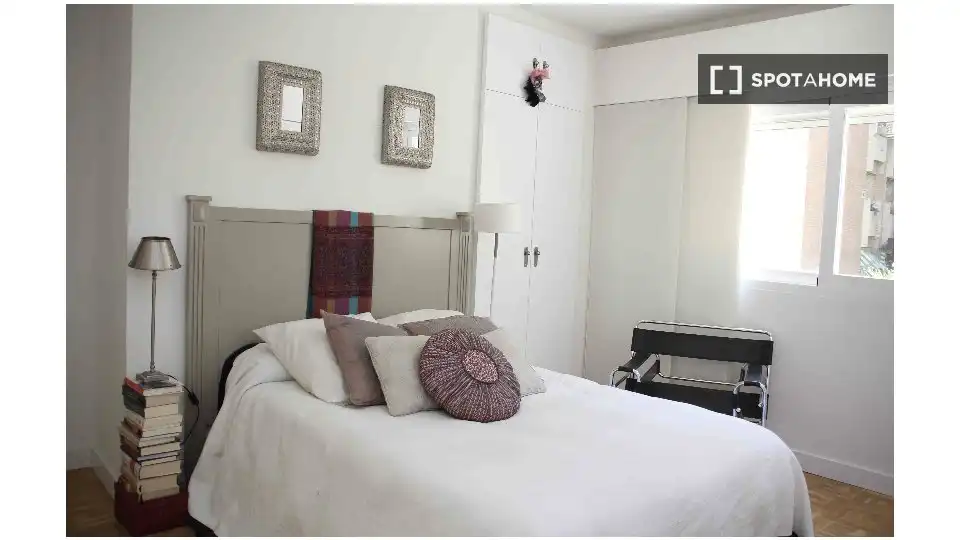 Piso de alquiler en Valdezarza