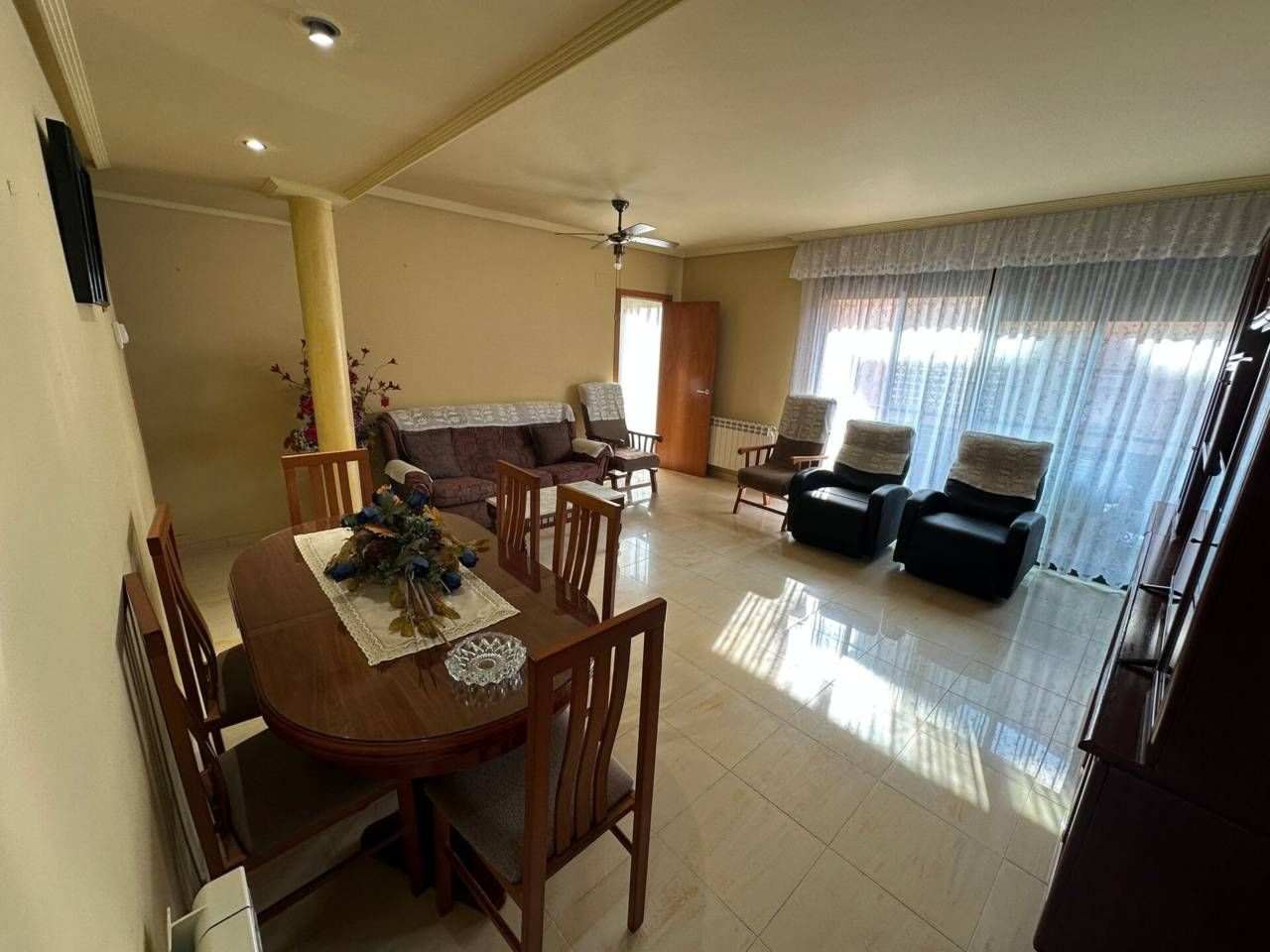 Wohnzimmer von Wohnung zum Verkauf in Vila-seca mit Klimaanlage, Heizung und Balkon