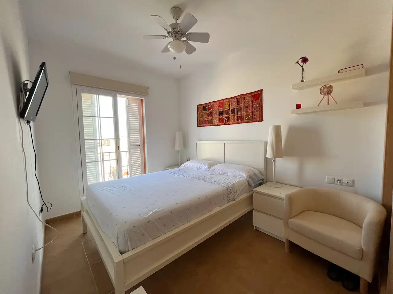 Habitación de Casa adosada en venta en Vélez-Málaga con Aire acondicionado, Calefacción y Jardín privado