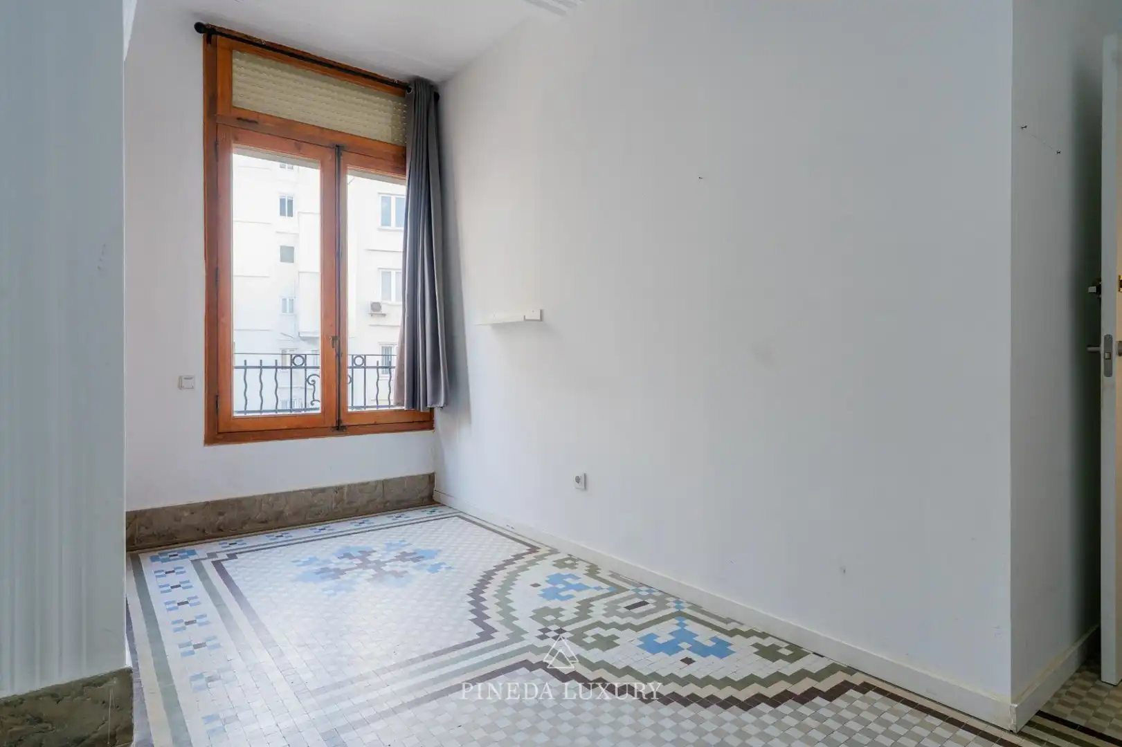 Schlafzimmer von Wohnung zum Verkauf in Valencia mit Heizung und Balkon
